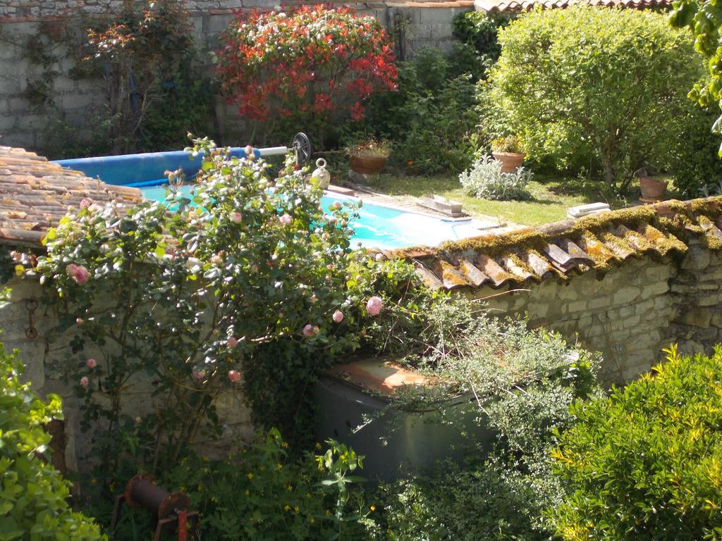 Bed and Breakfast A L'Antan - La Ferme D'Octave Saint-Hilaire-de-Villefranche Esterno foto