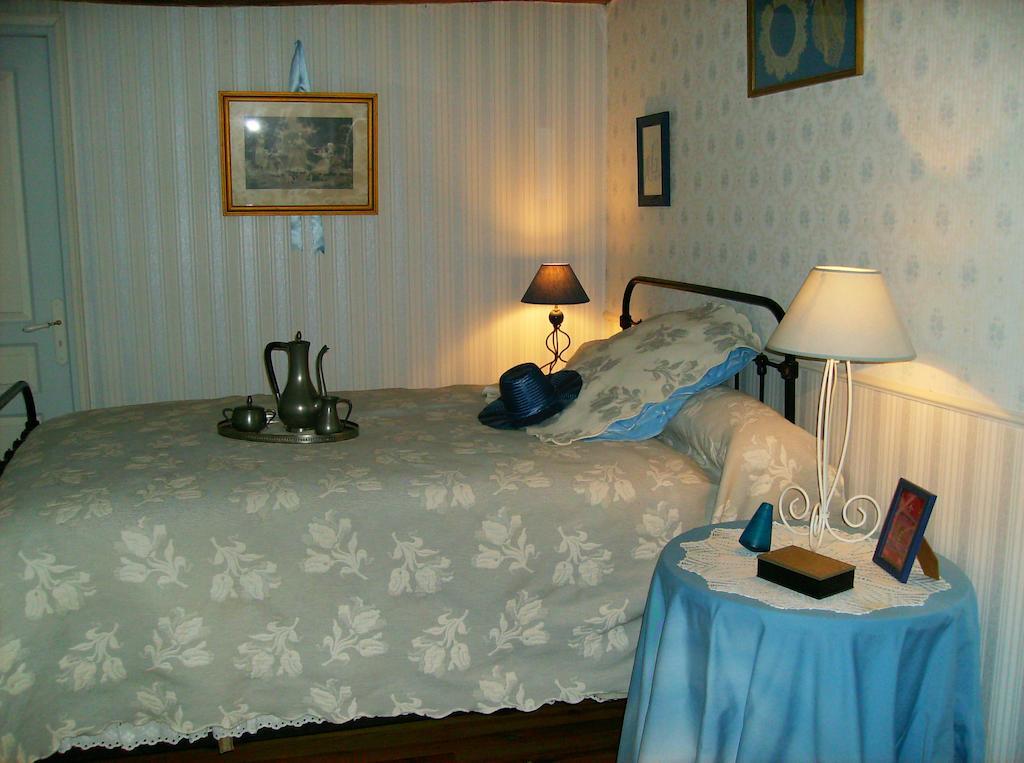 Bed and Breakfast A L'Antan - La Ferme D'Octave Saint-Hilaire-de-Villefranche Esterno foto