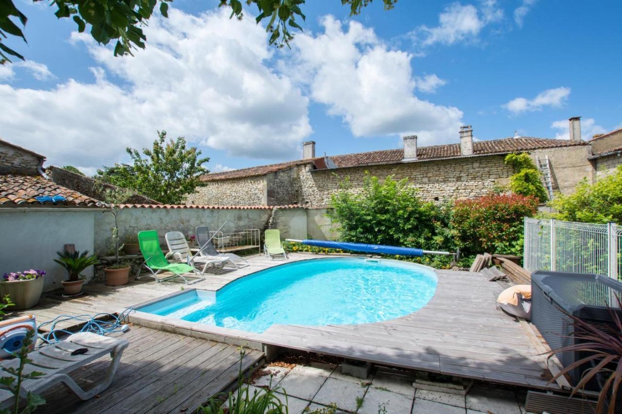 Bed and Breakfast A L'Antan - La Ferme D'Octave Saint-Hilaire-de-Villefranche Esterno foto